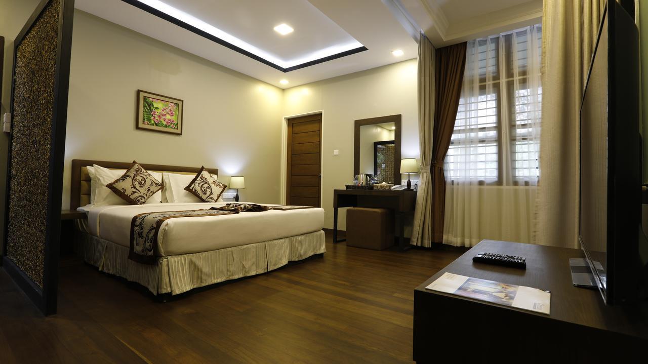 Cloud 10 Boutique Hotel Янгон Экстерьер фото