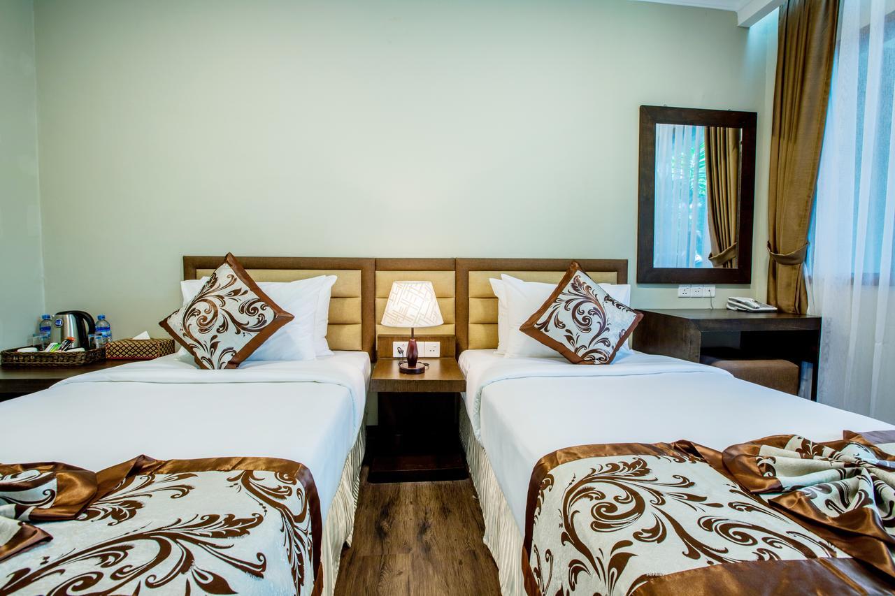 Cloud 10 Boutique Hotel Янгон Экстерьер фото