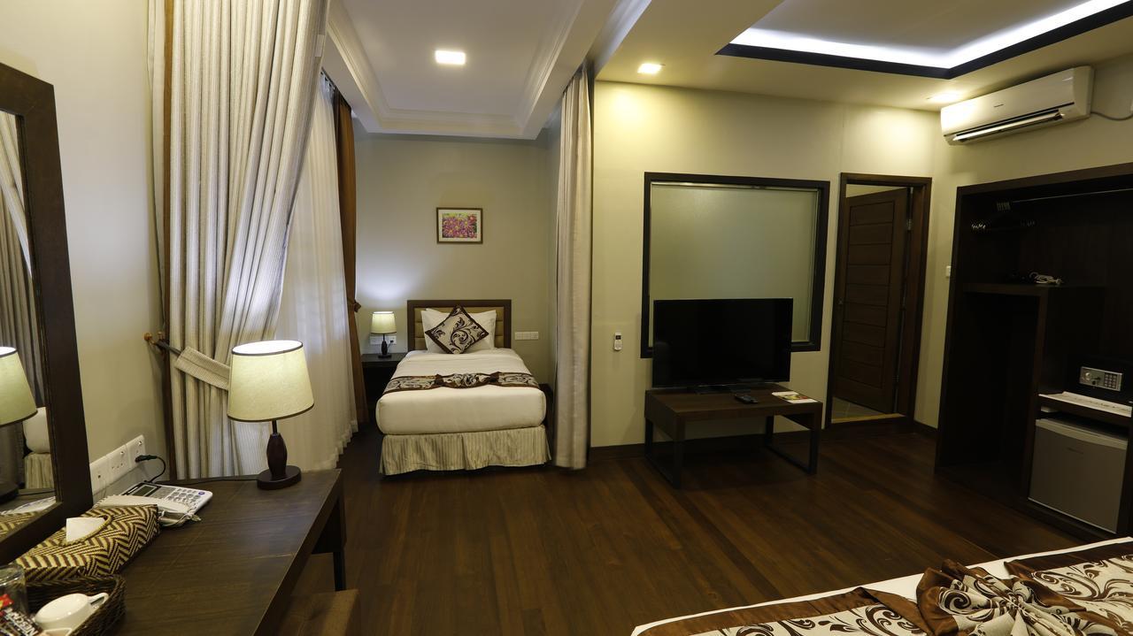 Cloud 10 Boutique Hotel Янгон Экстерьер фото