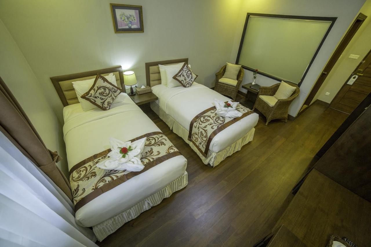 Cloud 10 Boutique Hotel Янгон Экстерьер фото