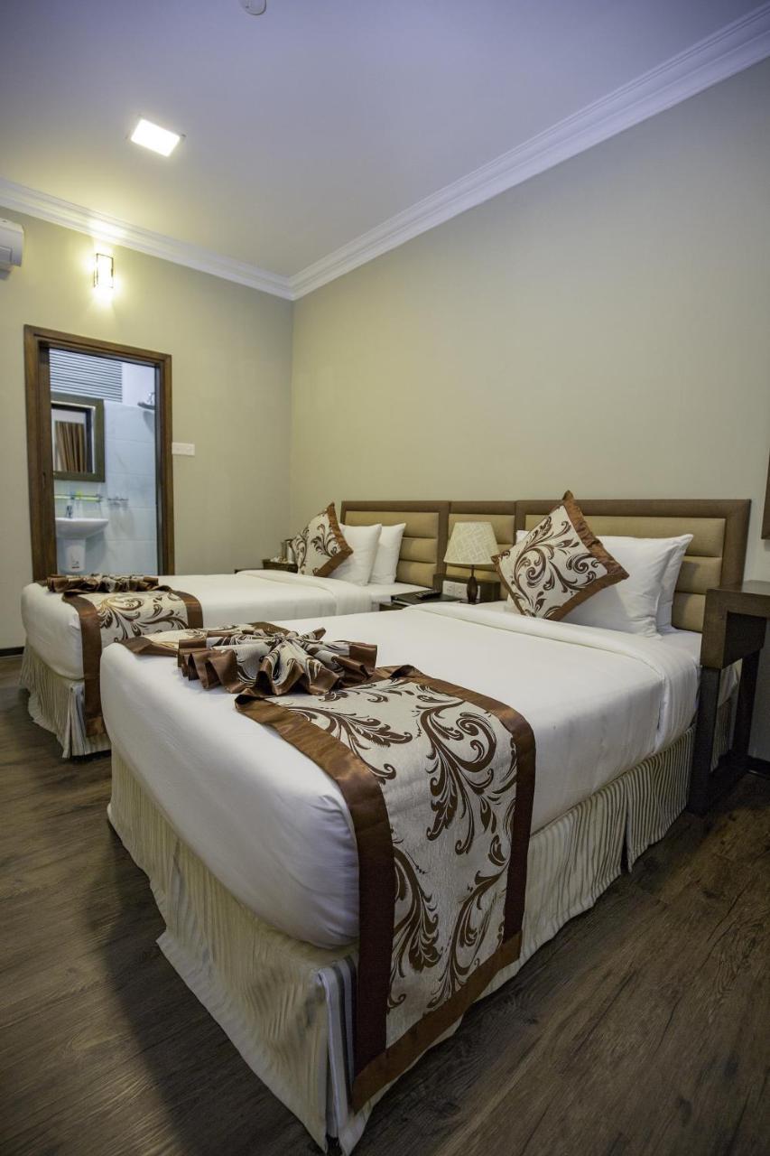 Cloud 10 Boutique Hotel Янгон Экстерьер фото