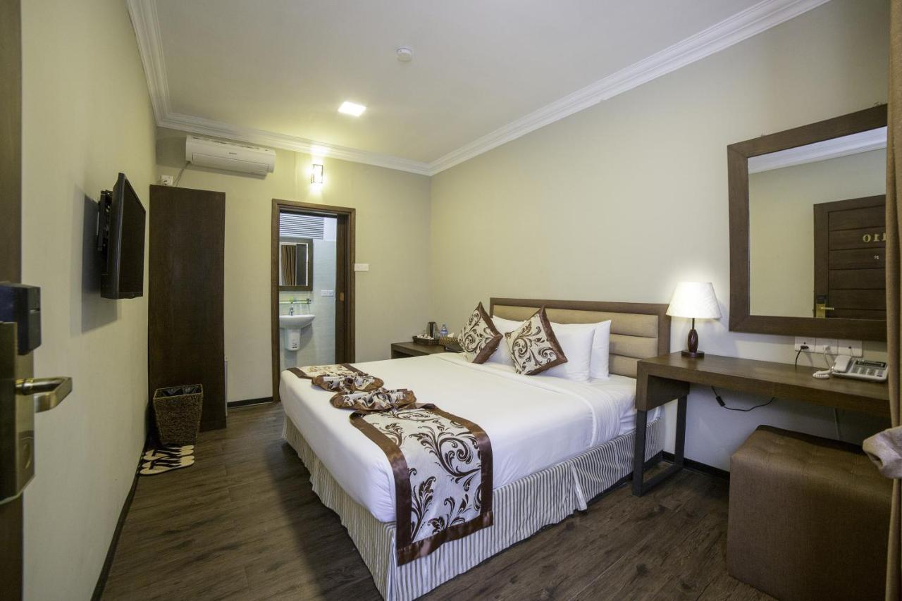 Cloud 10 Boutique Hotel Янгон Экстерьер фото