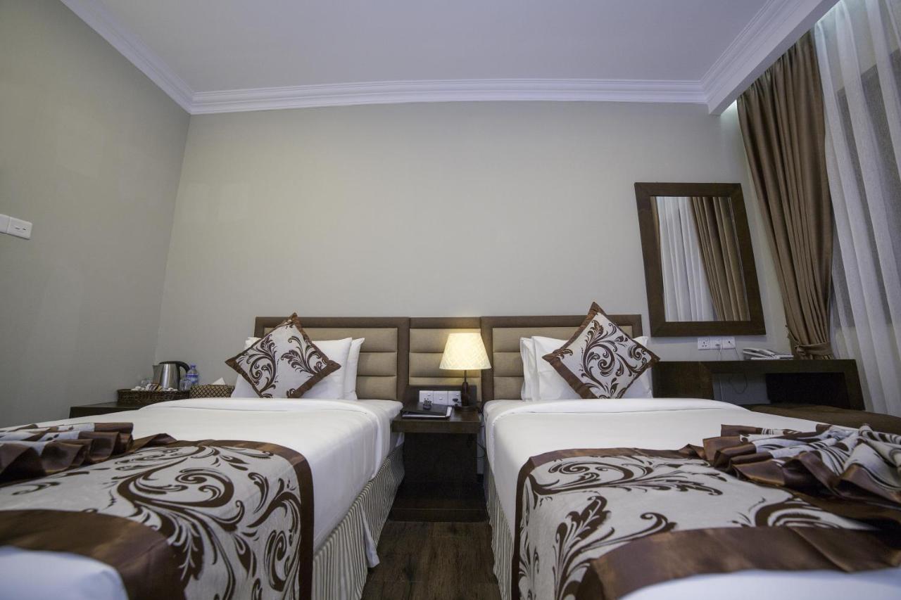 Cloud 10 Boutique Hotel Янгон Экстерьер фото
