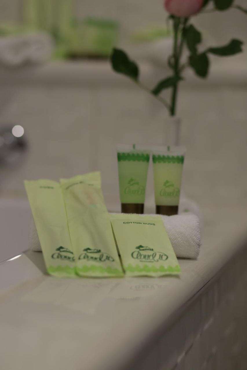 Cloud 10 Boutique Hotel Янгон Экстерьер фото